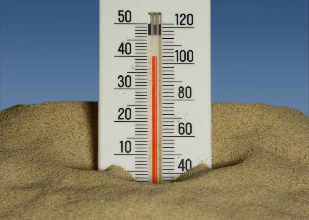 Синоптик попередив про повернення спеки в Україну: коли чекати +33°C