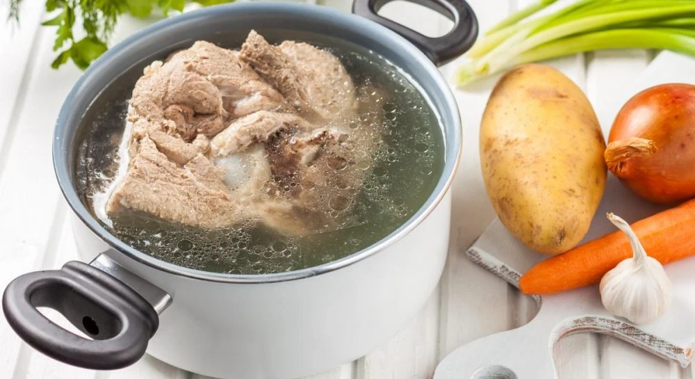 Колаген без дорогих добавок: 10 звичних продуктів, які допомагають його виробляти