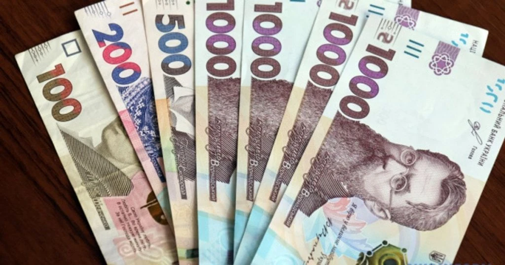 Після 65 років пенсія може бути вищою за мінімальну: кому гарантують щонайменше 3459 грн