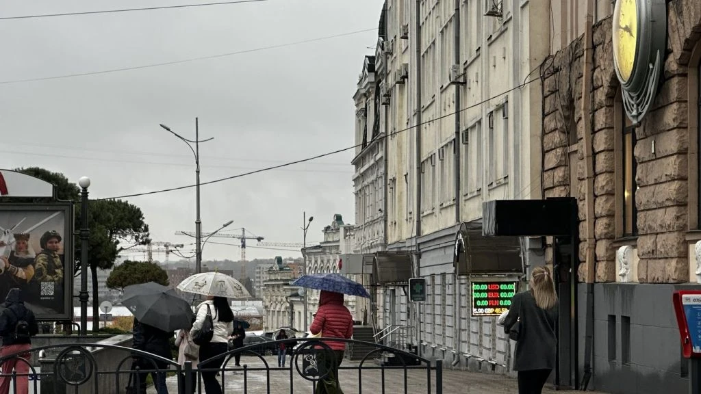 Харків зануриться в сутінки раніше за всіх: як зимовий час змінить світловий день